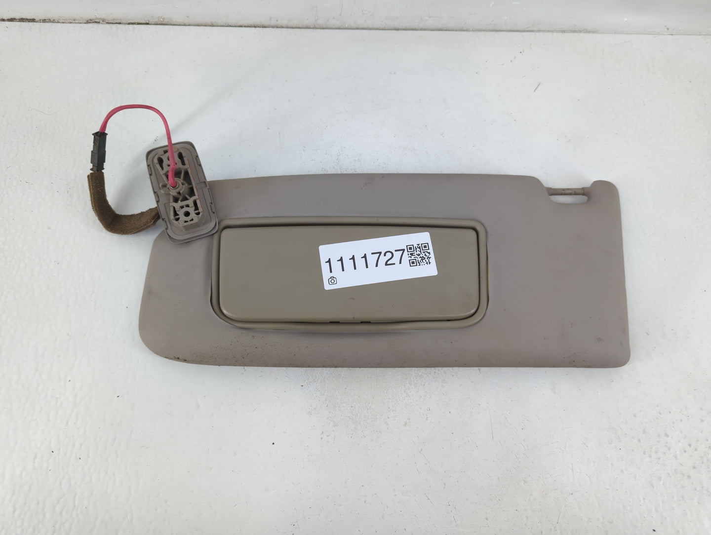 2006 Volvo S40 Sun Visor Shade Replacement Driver Left Mirror Fits OEM Used Auto Parts - Oemusedautoparts1.com