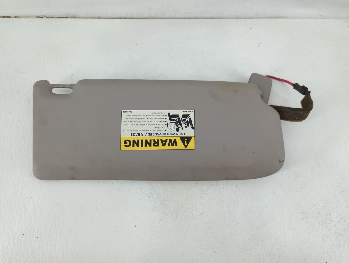 2006 Volvo S40 Sun Visor Shade Replacement Driver Left Mirror Fits OEM Used Auto Parts - Oemusedautoparts1.com