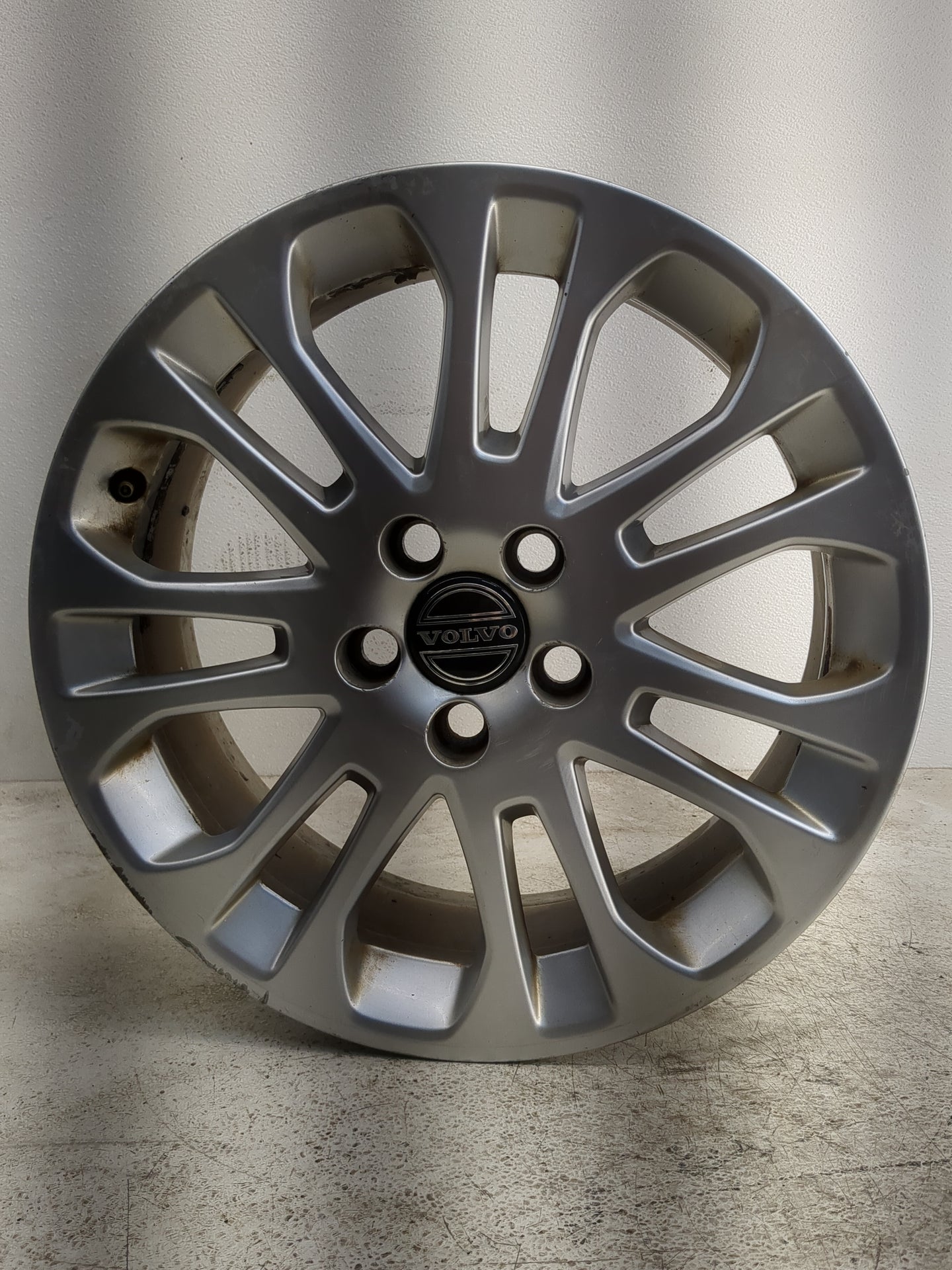 2004-2010 Volvo S40 Oem Wheel Rim - Oemusedautoparts1.com