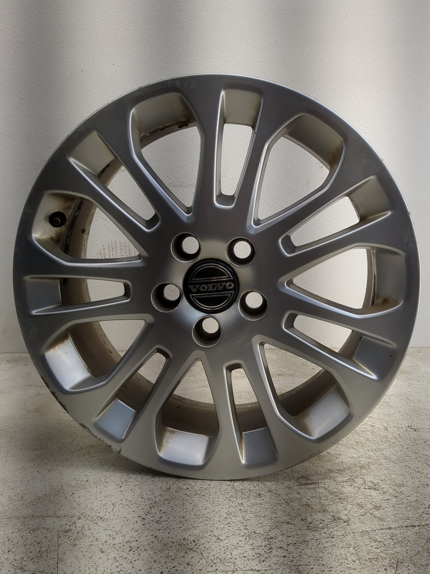 2004-2010 Volvo S40 Oem Wheel Rim - Oemusedautoparts1.com