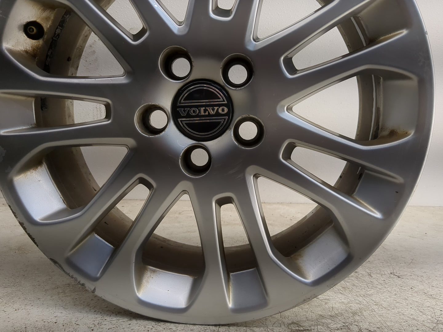 2004-2010 Volvo S40 Oem Wheel Rim - Oemusedautoparts1.com