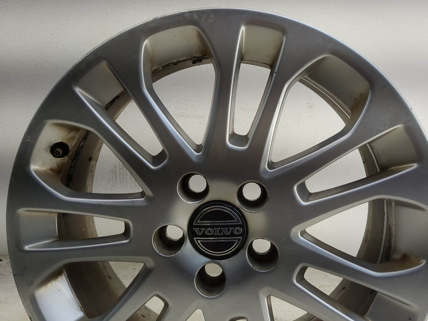 2004-2010 Volvo S40 Oem Wheel Rim - Oemusedautoparts1.com