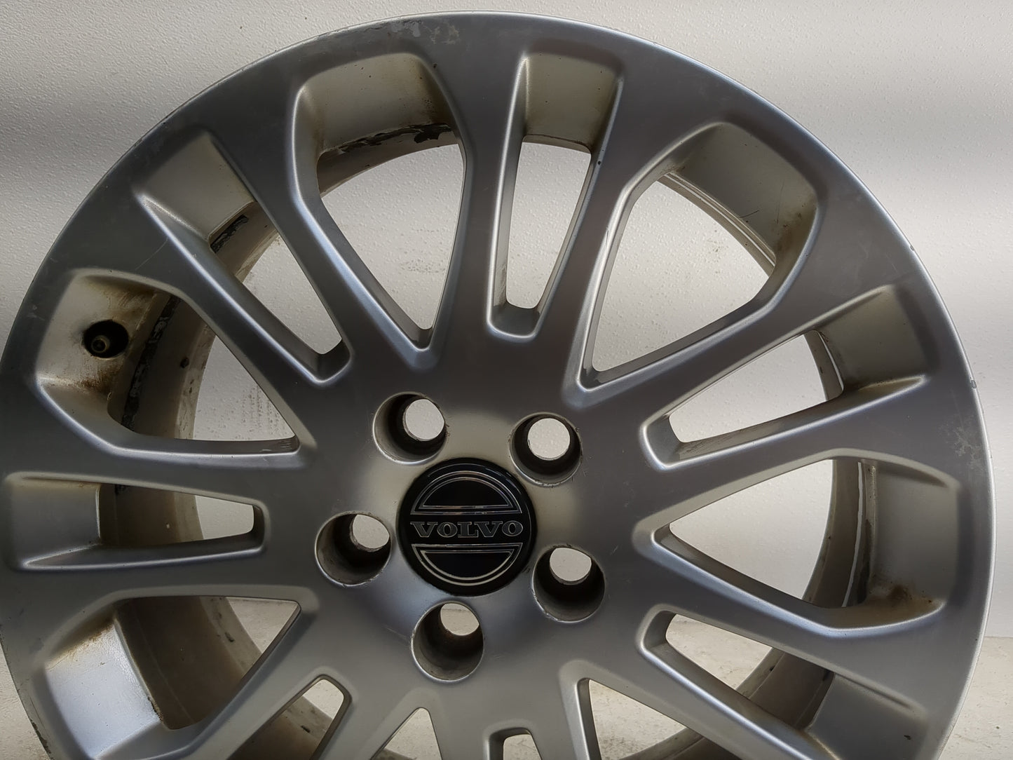2004-2010 Volvo S40 Oem Wheel Rim - Oemusedautoparts1.com