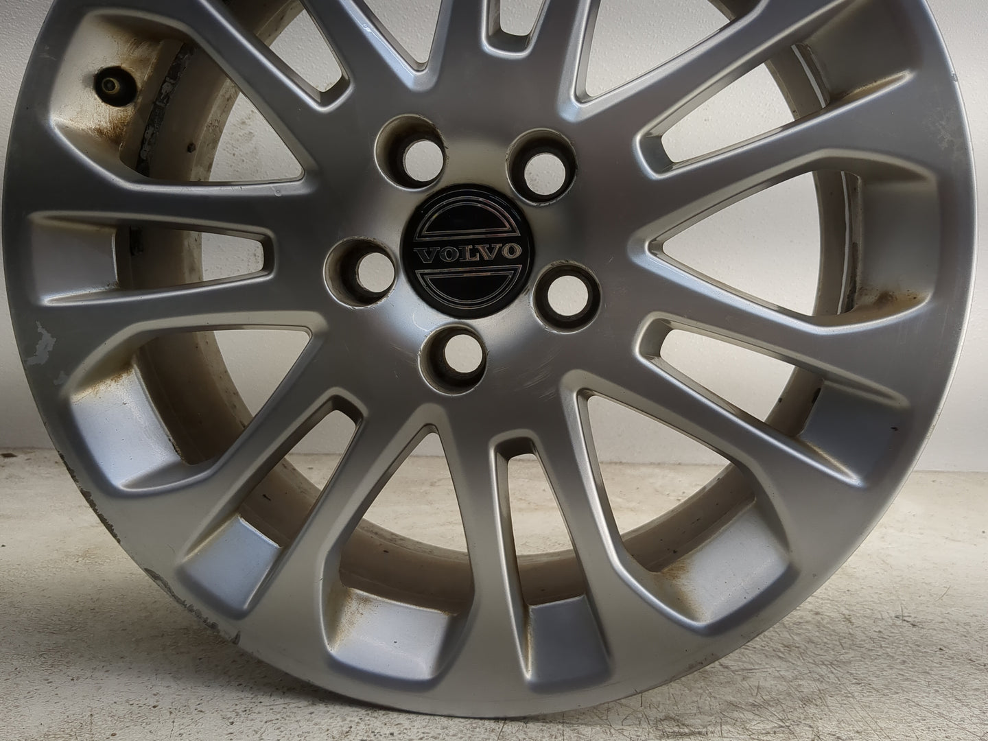 2004-2010 Volvo S40 Oem Wheel Rim - Oemusedautoparts1.com
