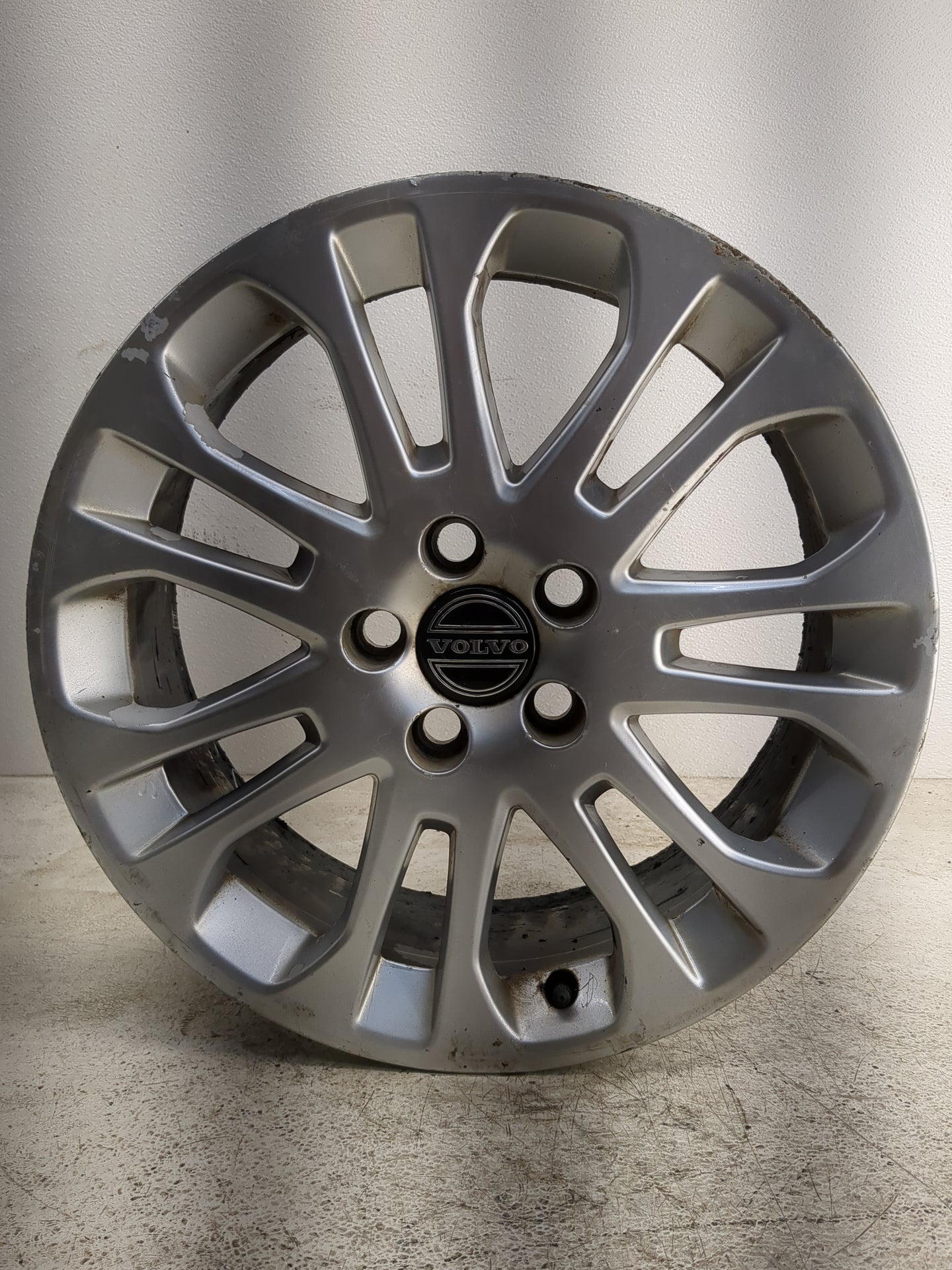 2004-2010 Volvo S40 Oem Wheel Rim - Oemusedautoparts1.com