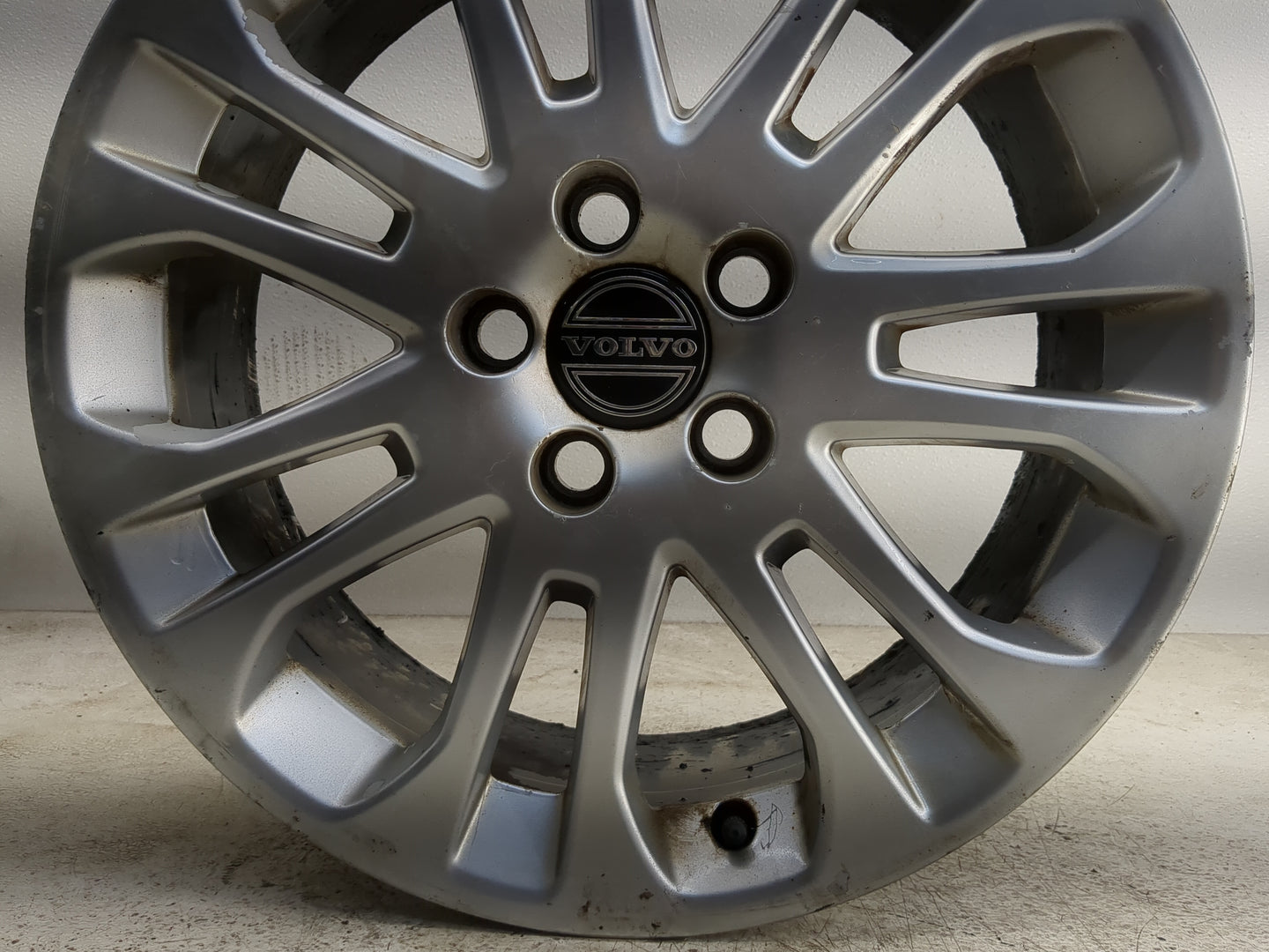 2004-2010 Volvo S40 Oem Wheel Rim - Oemusedautoparts1.com
