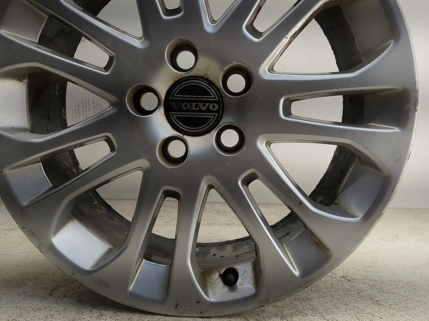 2004-2010 Volvo S40 Oem Wheel Rim - Oemusedautoparts1.com