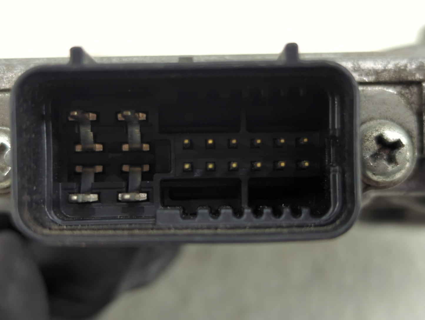 2006-2011 Volvo S40 Chassis Control Module Ccm Bcm Body Control - Oemusedautoparts1.com