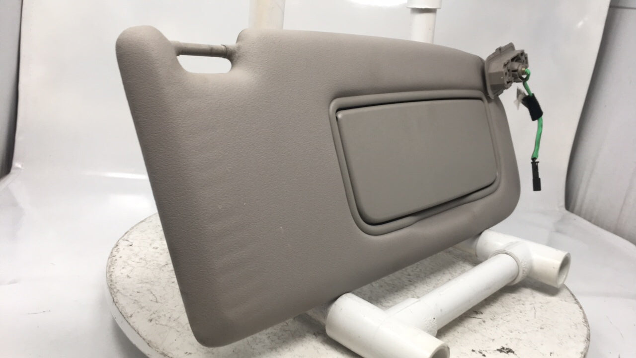 2004-2006 Volvo S40 Sun Visor Shade Replacement Passenger Right Mirror Fits Fits 2004 2005 2006 OEM Used Auto Parts - Oemuse