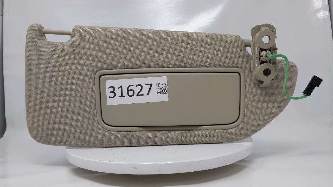 2004-2006 Volvo S40 Sun Visor Shade Replacement Passenger Right Mirror Fits Fits 2004 2005 2006 OEM Used Auto Parts - Oemuse