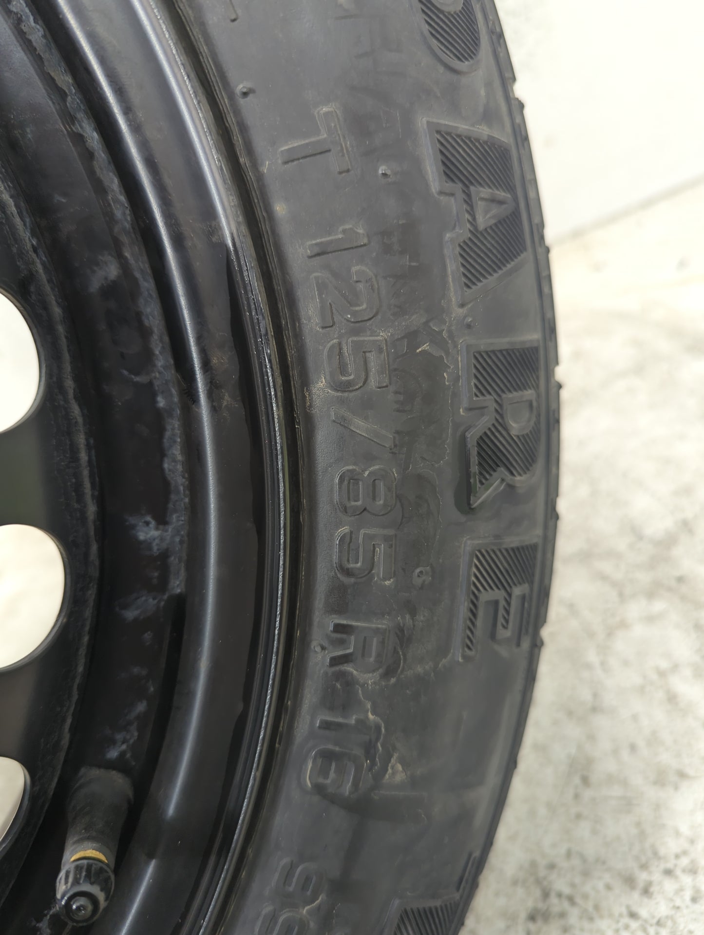 2004-2011 Volvo S40 Spare Donut Tire Wheel Rim Oem - Oemusedautoparts1.com