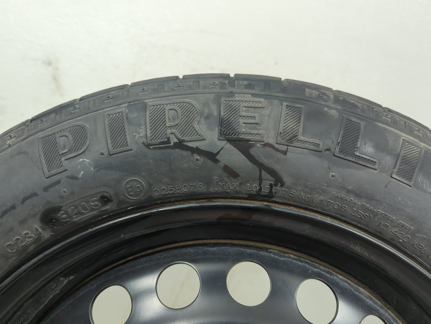2004-2011 Volvo S40 Spare Donut Tire Wheel Rim Oem - Oemusedautoparts1.com