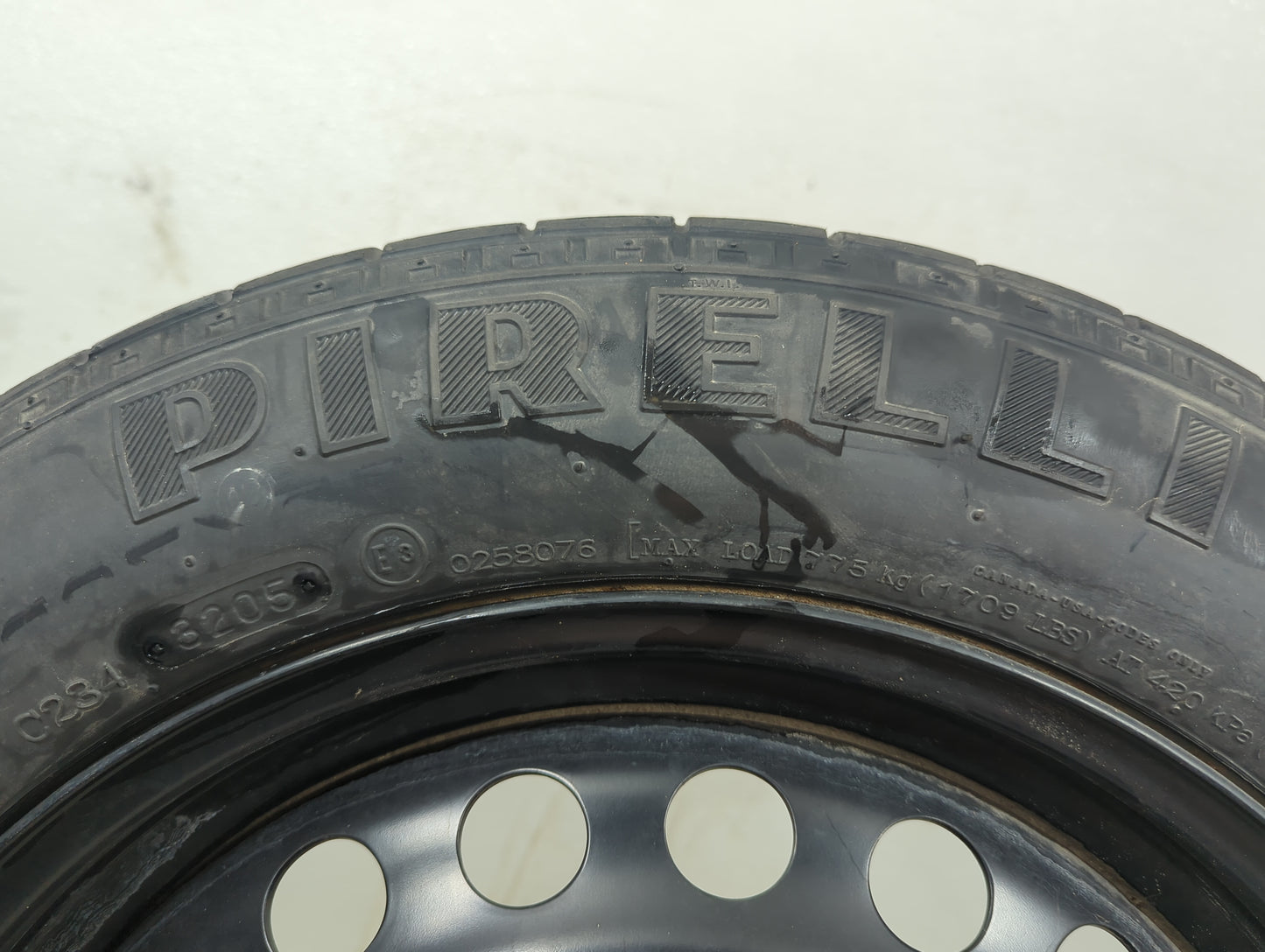 2004-2011 Volvo S40 Spare Donut Tire Wheel Rim Oem - Oemusedautoparts1.com