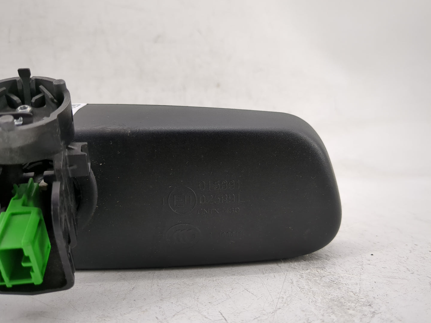 2005-2006 Volvo S80 Interior Rear View Mirror Replacement OEM P/N:30799046 Fits Fits 2005 2006 OEM Used Auto Parts - Oemused