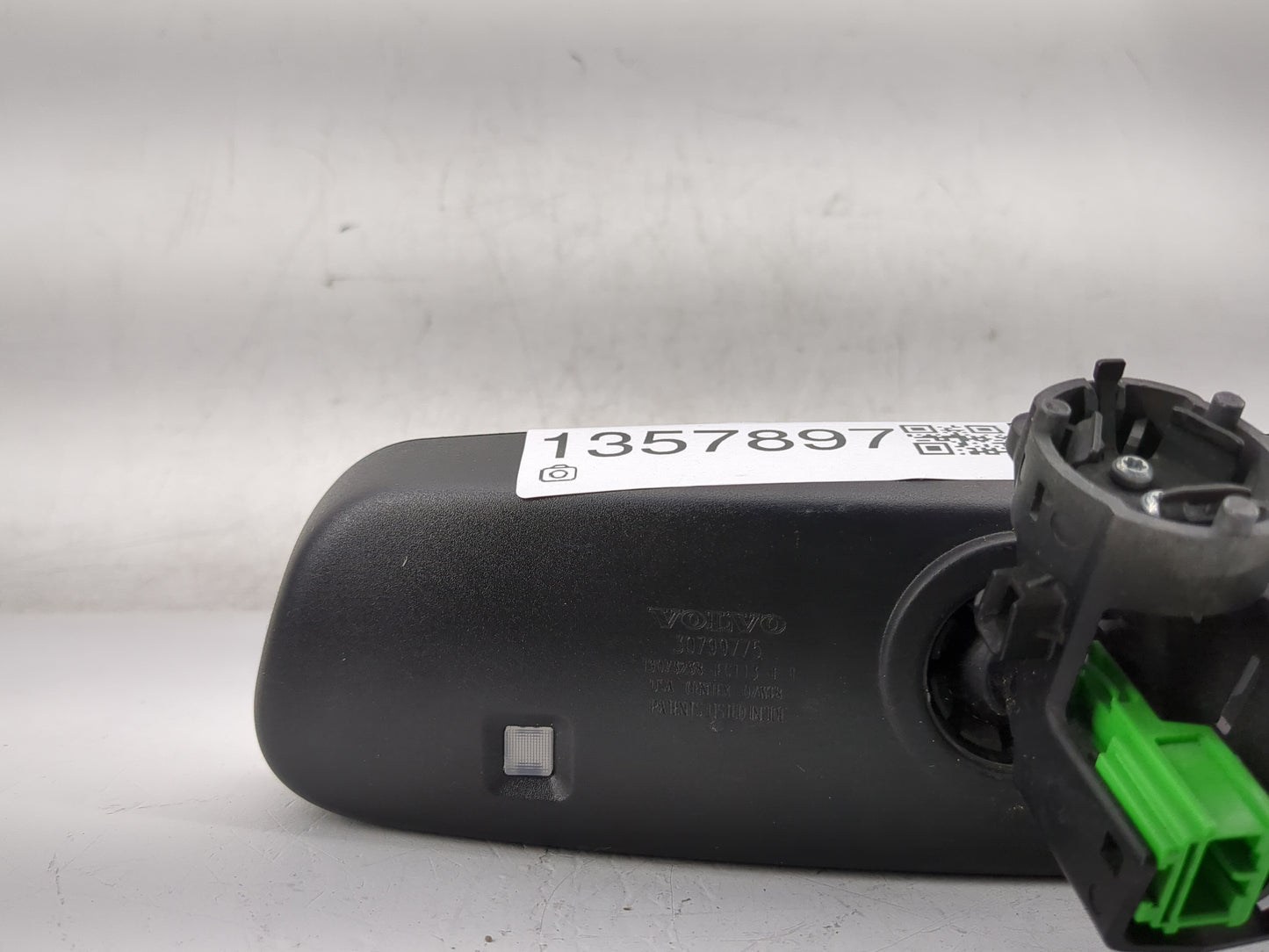 2005-2006 Volvo S80 Interior Rear View Mirror Replacement OEM P/N:30799046 Fits Fits 2005 2006 OEM Used Auto Parts - Oemused