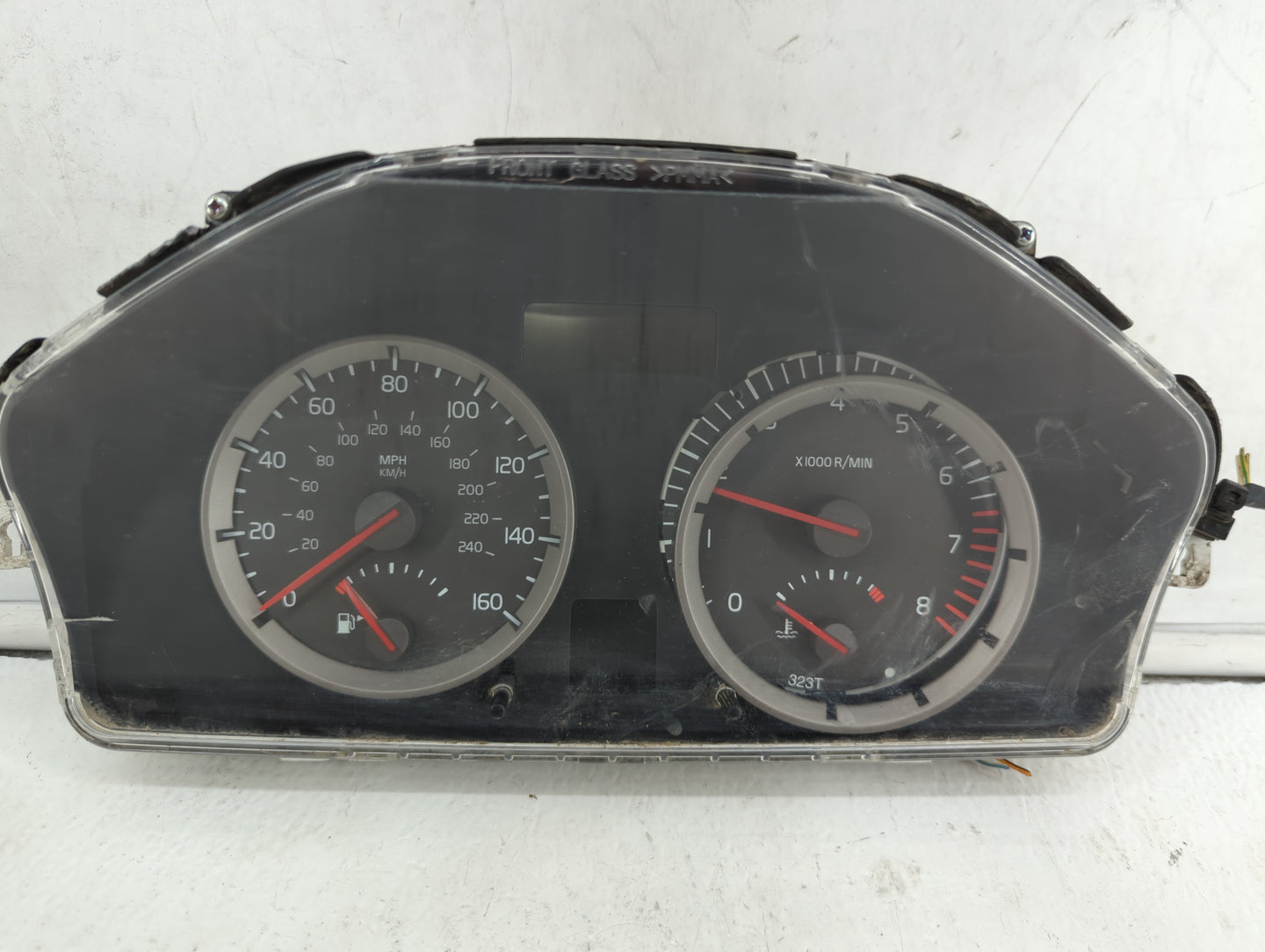 2006 Volvo V40 Instrument Cluster Speedometer Gauges P/N:30728646 69594-910T, 8602845, 30786345, 30669184 Fits Fits 2004 200