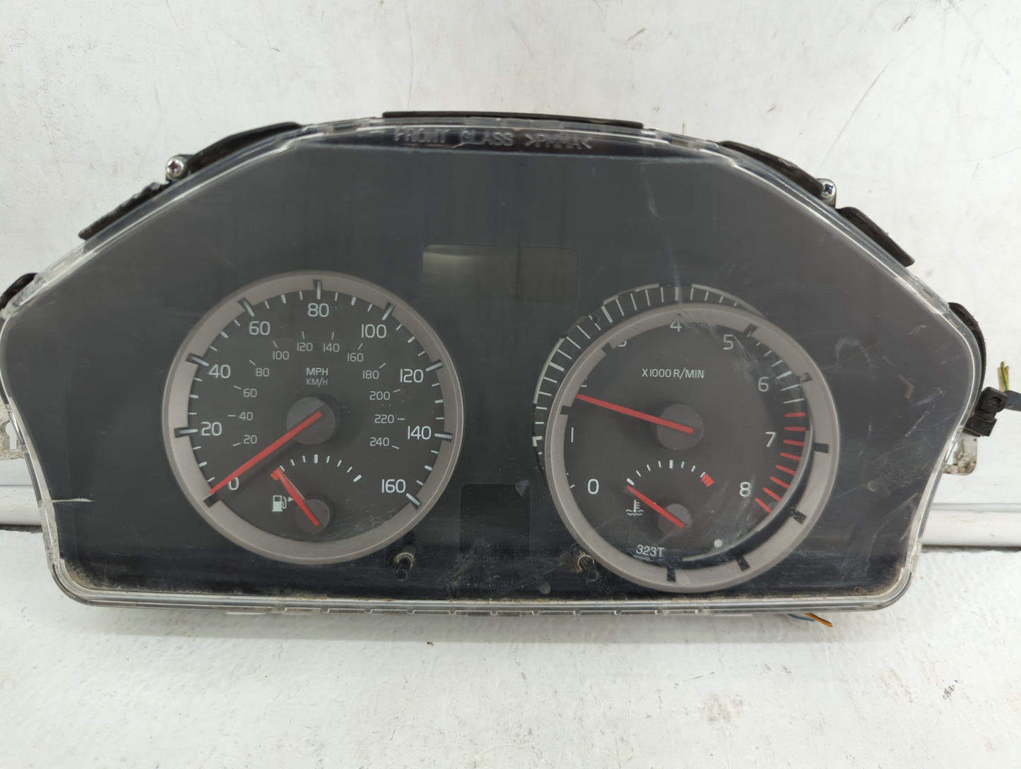 2006 Volvo V40 Instrument Cluster Speedometer Gauges P/N:30728646 69594-910T, 8602845, 30786345, 30669184 Fits Fits 2004 200