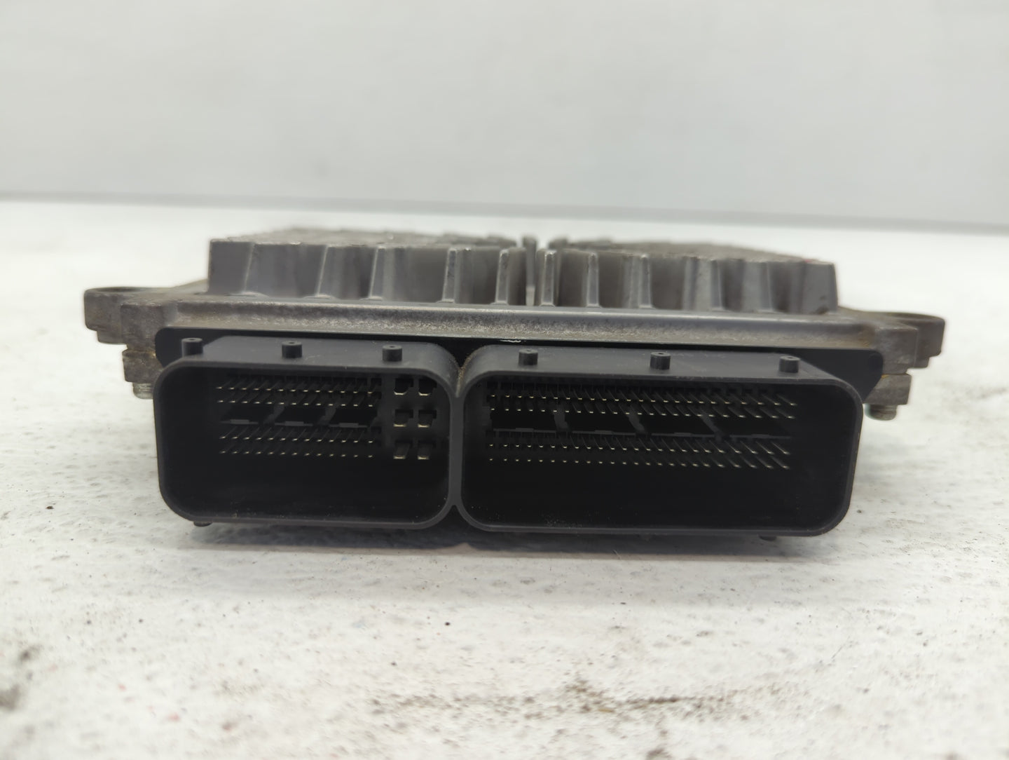 2006 Volvo V40 PCM Engine Control Computer ECU ECM PCU OEM P/N:P30650677 P30743102 Fits Fits 2004 2005 OEM Used Auto Parts -