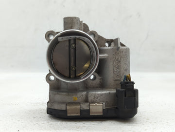 2006 Volvo V40 Throttle Body P/N:7S7G-9F991-B7A Fits Fits 2004 2005 2007 2008 2009 2010 OEM Used Auto Parts - Oemusedautopar