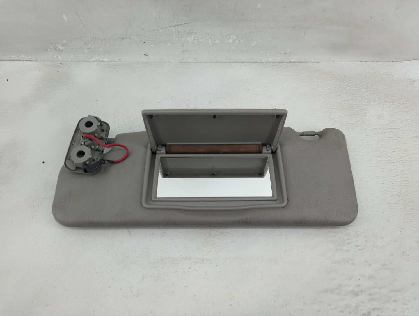 2005-2007 Volvo V70 Sun Visor Shade Replacement Driver Left Mirror Fits Fits 2005 2006 2007 2008 2009 OEM Used Auto Parts - 
