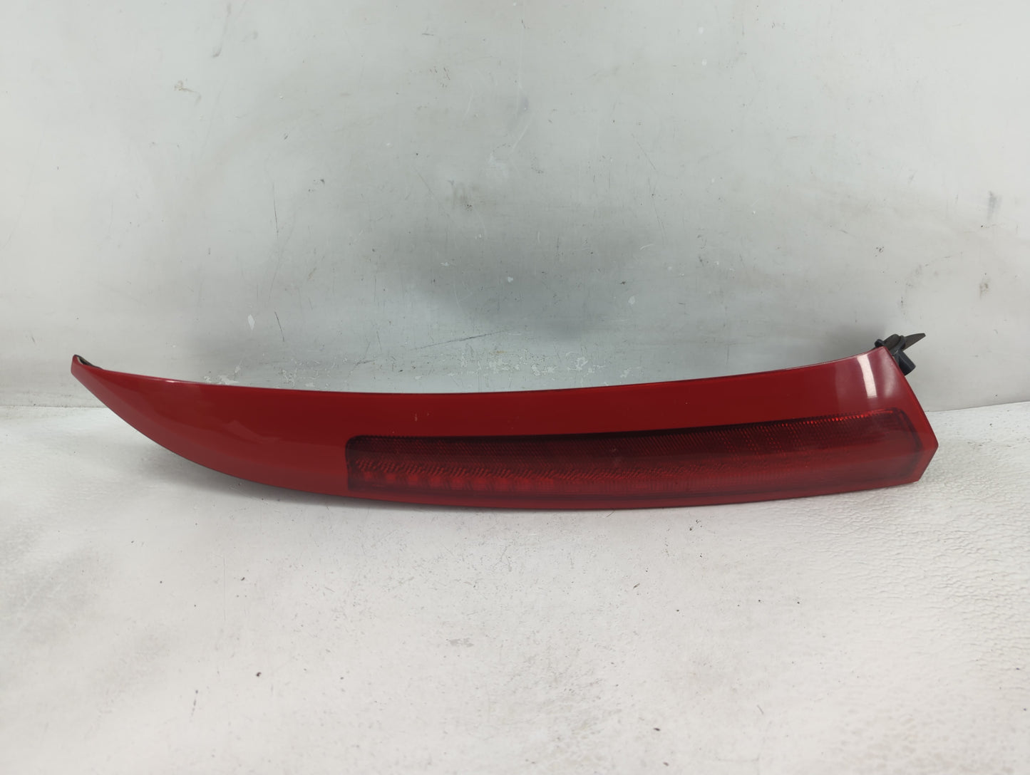 2003-2006 Volvo Xc90 Tail Light Assembly Passenger Right OEM P/N:157618 Fits Fits 2003 2004 2005 2006 OEM Used Auto Parts - 