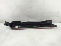 2003-2006 Volvo Xc90 Tail Light Assembly Driver Left OEM P/N:157617 Fits Fits 2003 2004 2005 2006 OEM Used Auto Parts - Oemu