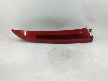 2003-2006 Volvo Xc90 Tail Light Assembly Passenger Right OEM P/N:30678221 Fits Fits 2003 2004 2005 2006 OEM Used Auto Parts 