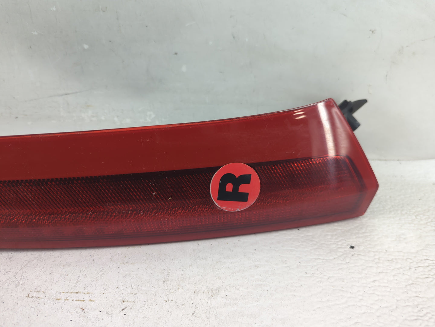 2003-2006 Volvo Xc90 Tail Light Assembly Passenger Right OEM P/N:157618 Fits Fits 2003 2004 2005 2006 OEM Used Auto Parts - 