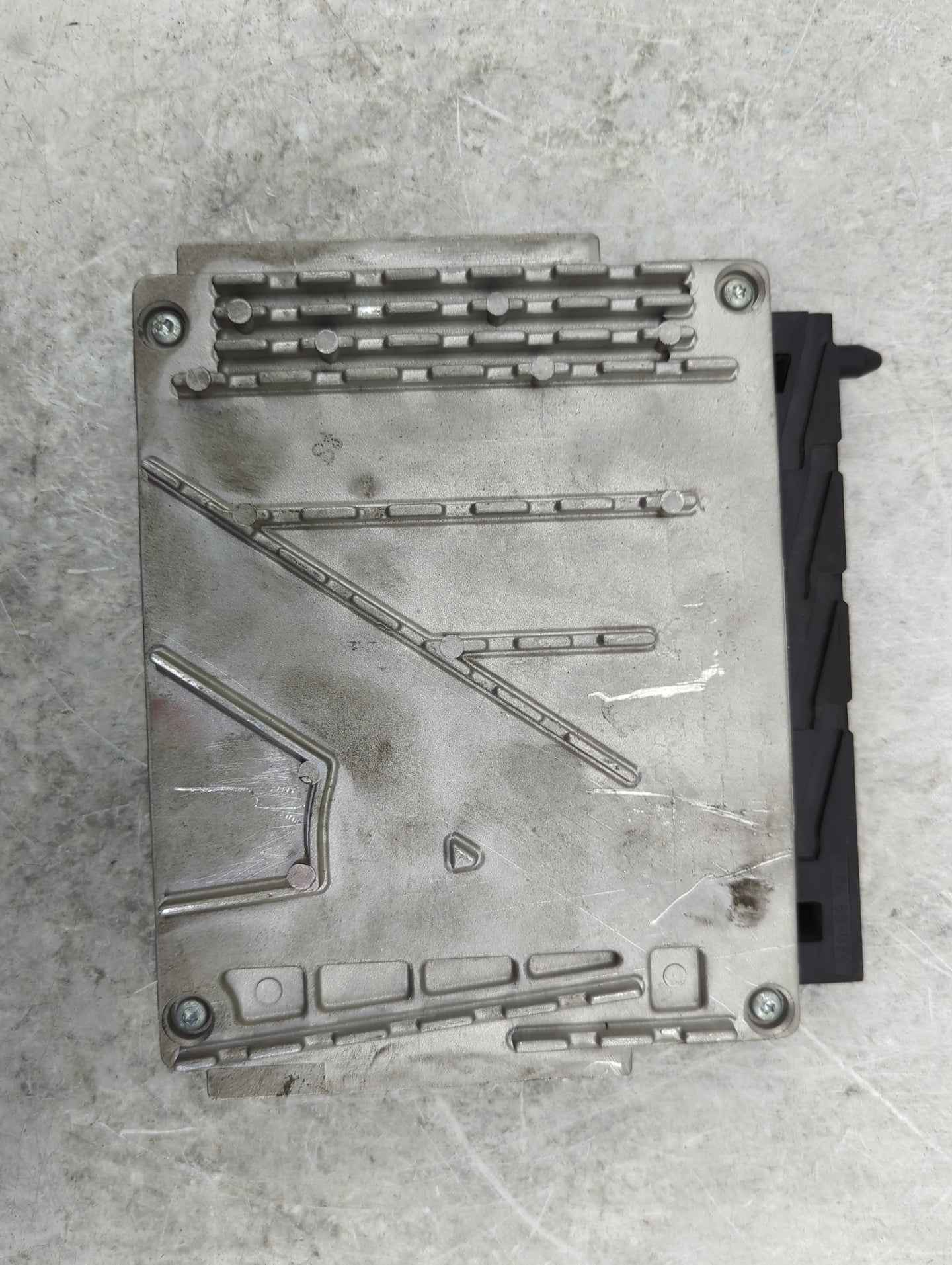 2006 Volvo Xc90 PCM Engine Control Computer ECU ECM PCU OEM P/N:0261208289 1039S06127 Fits OEM Used Auto Parts - Oemusedauto