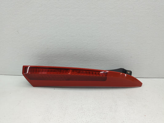 2003-2006 Volvo Xc90 Tail Light Assembly Passenger Right OEM P/N:9483772 30678221 Fits Fits 2003 2004 2005 2006 OEM Used Aut