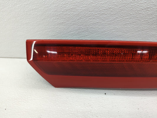 2003-2006 Volvo Xc90 Tail Light Assembly Passenger Right OEM P/N:9483772 30678221 Fits Fits 2003 2004 2005 2006 OEM Used Auto Parts