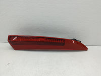 2003-2006 Volvo Xc90 Tail Light Assembly Passenger Right OEM P/N:157618 9483772, 30678221 Fits Fits 2003 2004 2005 2006 OEM 