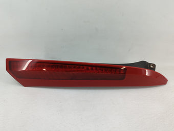 compare product 2003-2006 Volvo Xc90 Tail Light Assembly Passenger Right OEM P/N:30678221 157618, 9483772 Fits Fits 2003 2004 2005 2006 OEM Used Auto Parts