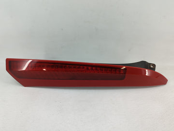 2003-2006 Volvo Xc90 Tail Light Assembly Passenger Right OEM P/N:30678221 157618, 9483772 Fits Fits 2003 2004 2005 2006 OEM 