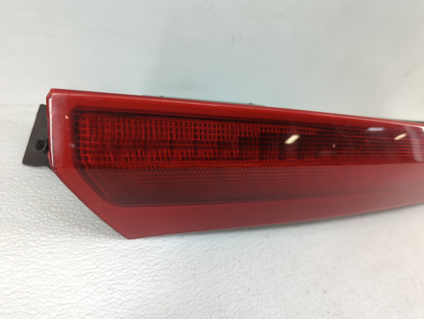 2003-2006 Volvo Xc90 Tail Light Assembly Passenger Right OEM P/N:30678221 157618, 9483772 Fits Fits 2003 2004 2005 2006 OEM 