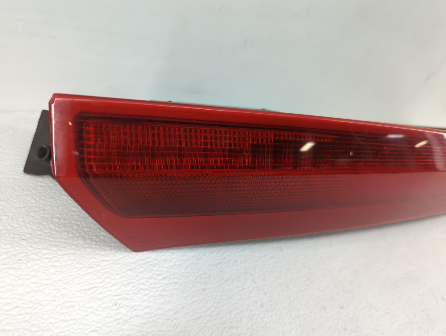 2003-2006 Volvo Xc90 Tail Light Assembly Passenger Right OEM P/N:30678221 157618, 9483772 Fits Fits 2003 2004 2005 2006 OEM 