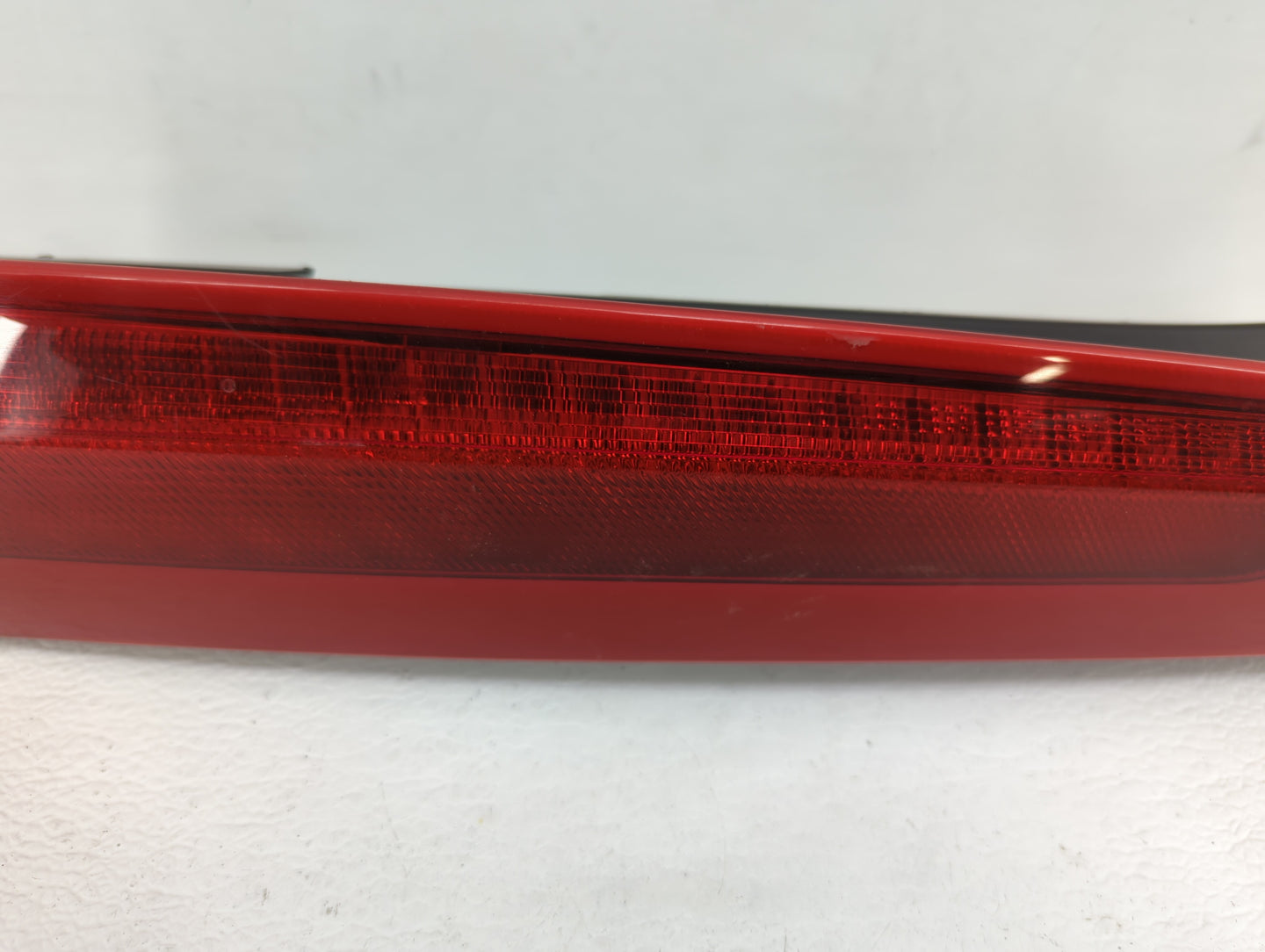 2003-2006 Volvo Xc90 Tail Light Assembly Passenger Right OEM P/N:30678221 157618, 9483772 Fits Fits 2003 2004 2005 2006 OEM 