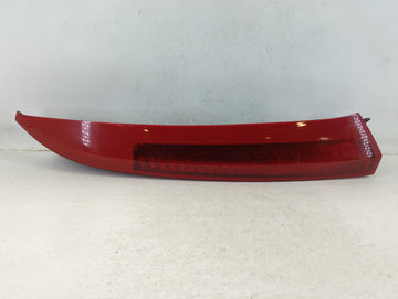 2003-2006 Volvo Xc90 Tail Light Assembly Passenger Right OEM P/N:30678221 Fits Fits 2003 2004 2005 2006 OEM Used Auto Parts 