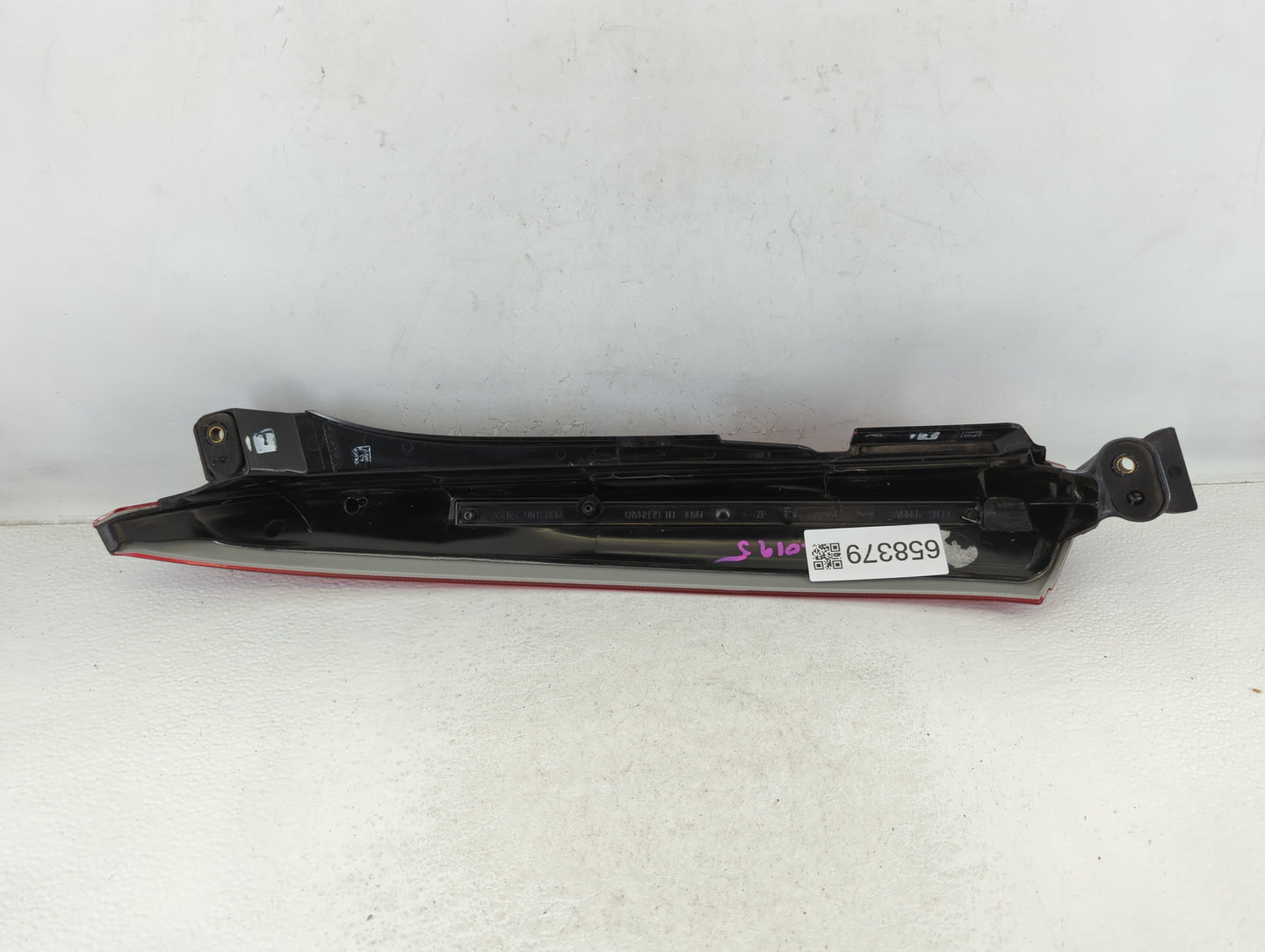 2003-2006 Volvo Xc90 Tail Light Assembly Passenger Right OEM P/N:30678221 Fits Fits 2003 2004 2005 2006 OEM Used Auto Parts 