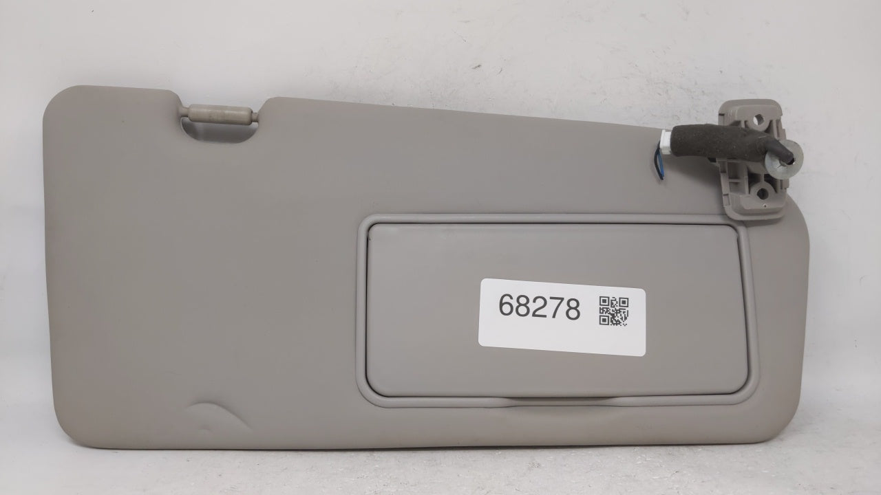 2006 Kia Sedona Sun Visor Shade Replacement Passenger Right Mirror Fits OEM Used Auto Parts - Oemusedautoparts1.com