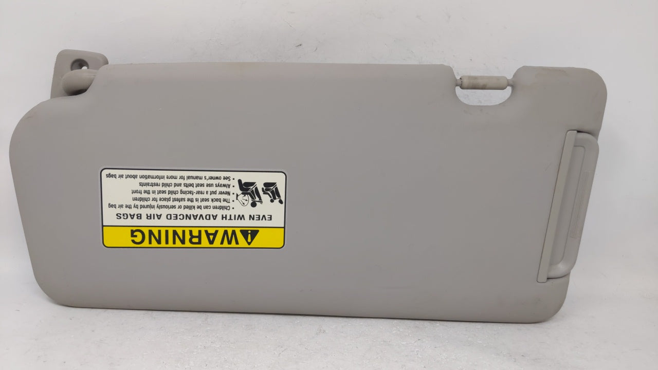 2006 Kia Sedona Sun Visor Shade Replacement Passenger Right Mirror Fits OEM Used Auto Parts - Oemusedautoparts1.com