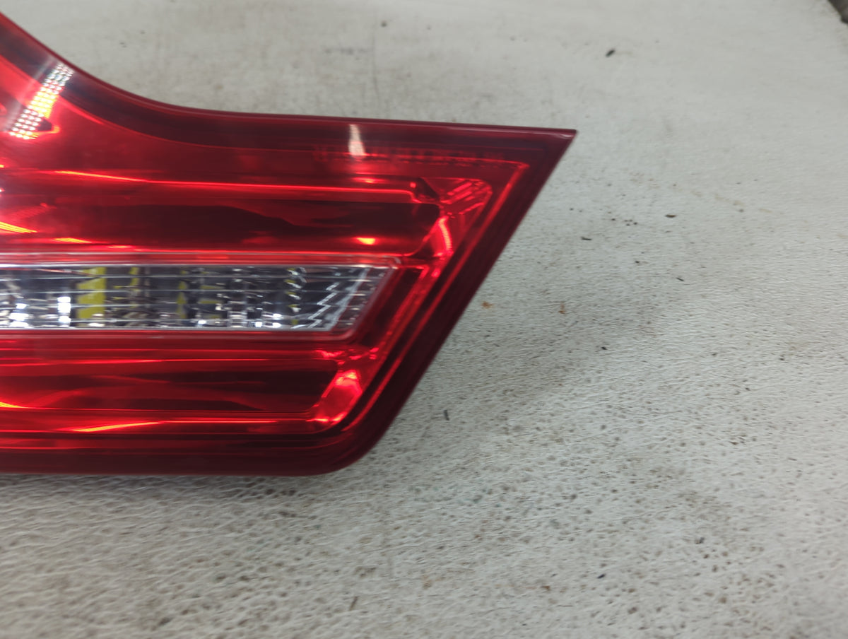 2007-2009 Acura Mdx Passenger Right Side Deck Lid Mounted Tail Light - Oemusedautoparts1.com