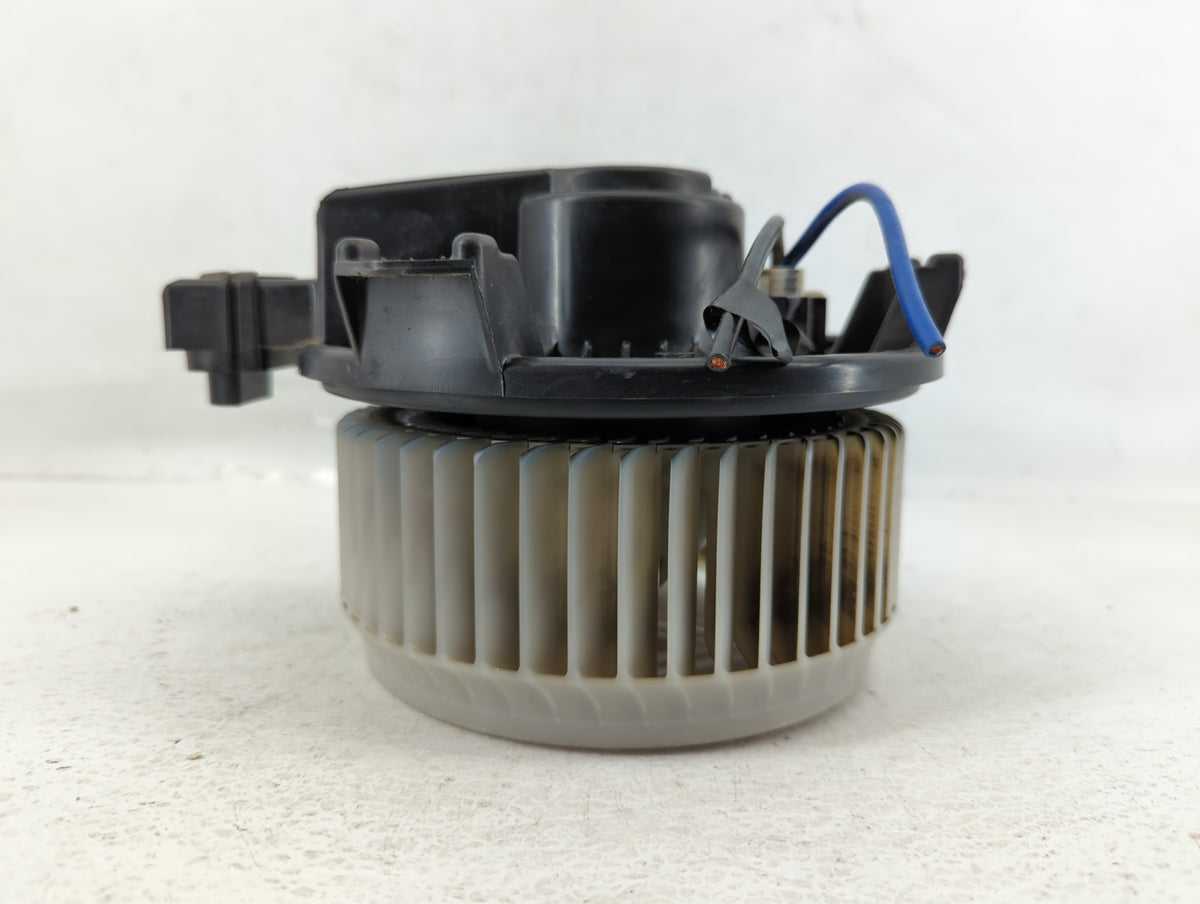 2007-2013 Acura Mdx Heater AC Blower Motor P/N:AY272700-5060 Fits Fits 2007 2008 2009 2010 2011 2012 2013 OEM Used Auto Part