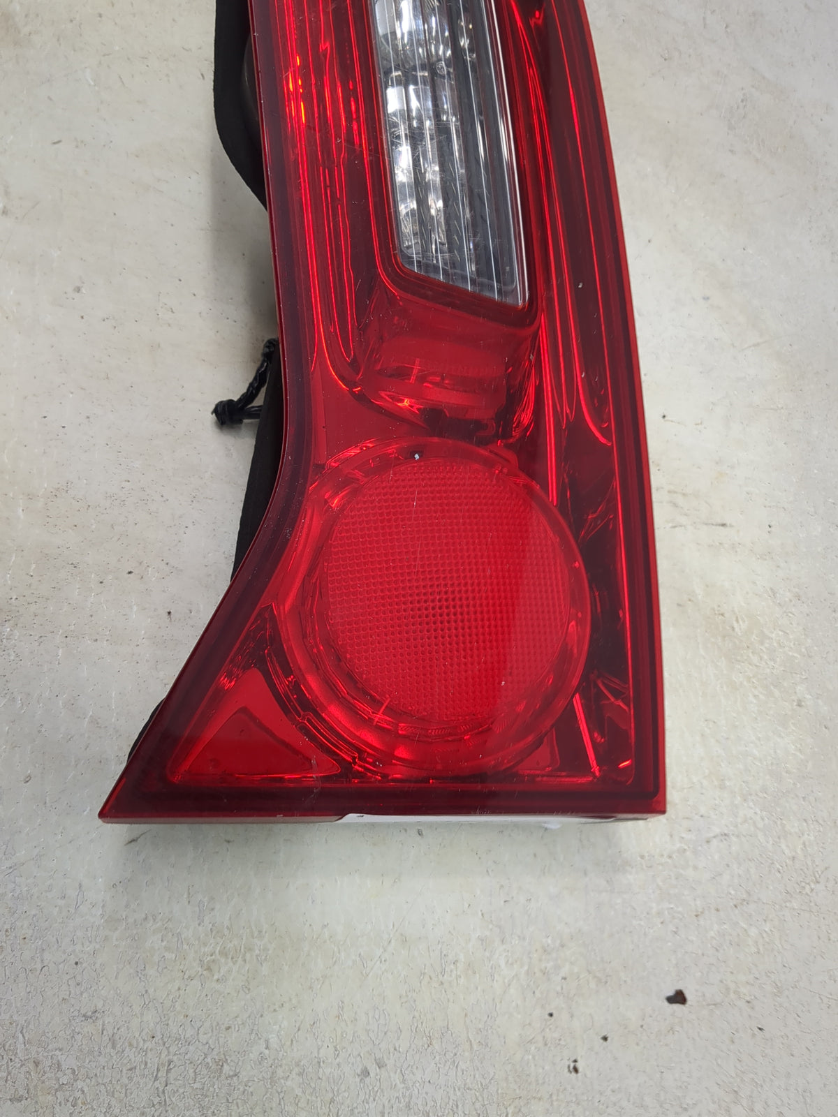 2007-2009 Acura Rdx Passenger Right Side Deck Lid Mounted Tail Light Red - Oemusedautoparts1.com