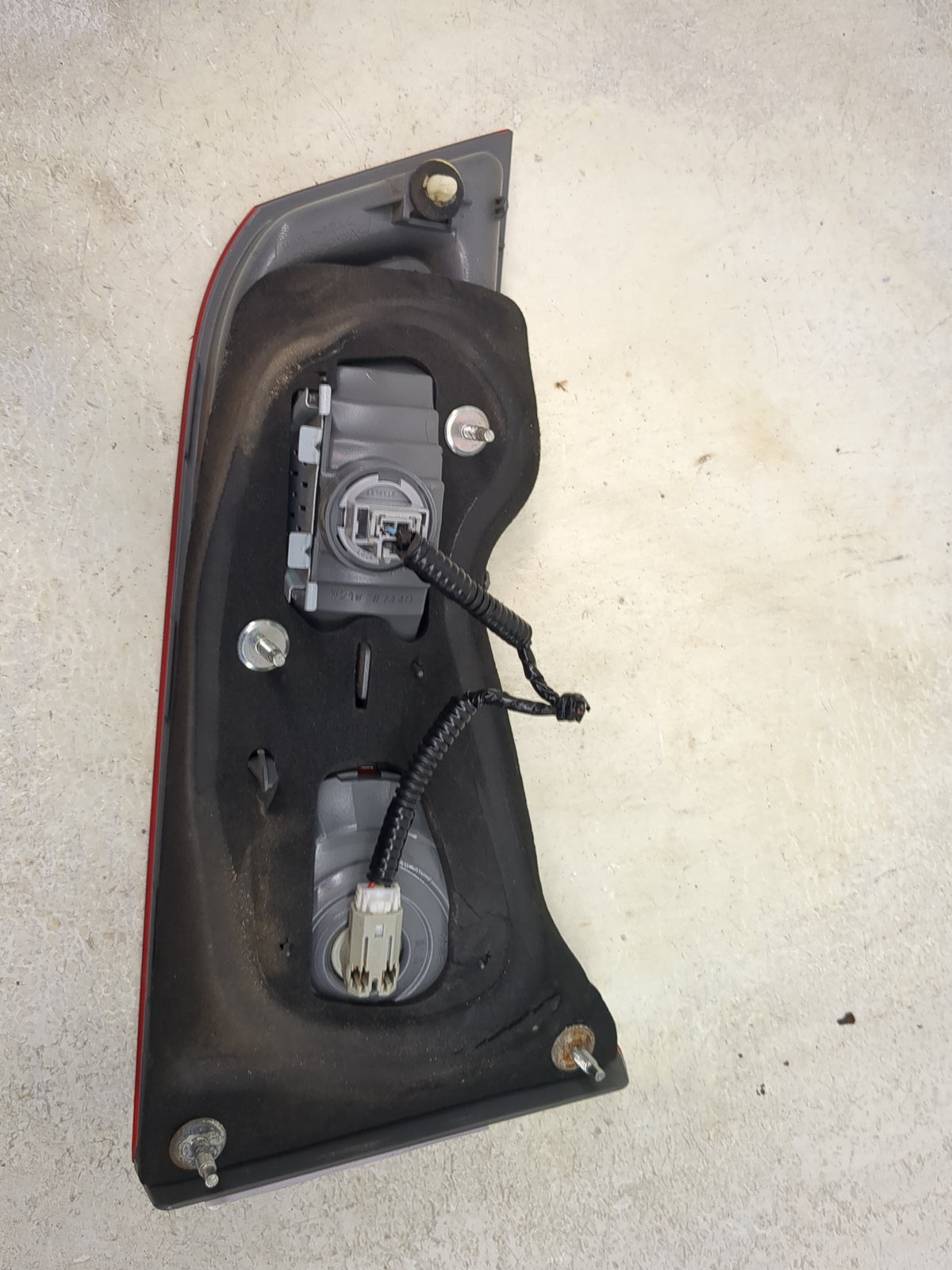 2007-2009 Acura Rdx Passenger Right Side Deck Lid Mounted Tail Light Red - Oemusedautoparts1.com
