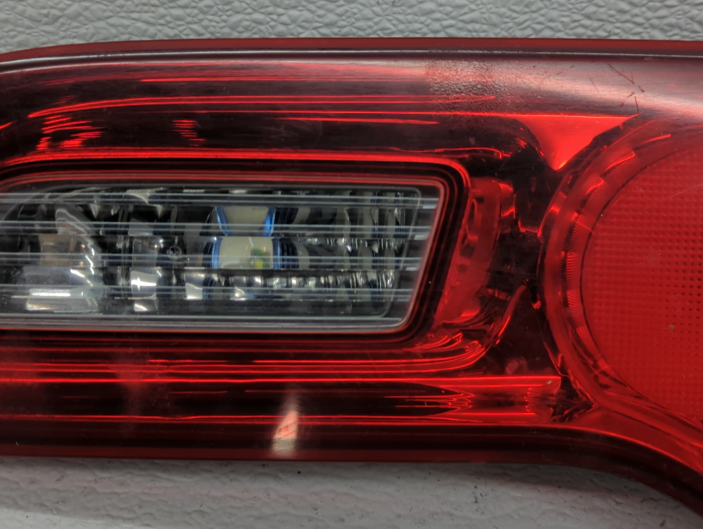 2007-2009 Acura Rdx Tail Light Assembly Passenger Right OEM P/N:W21W 7440 Fits Fits 2007 2008 2009 OEM Used Auto Parts - Oem