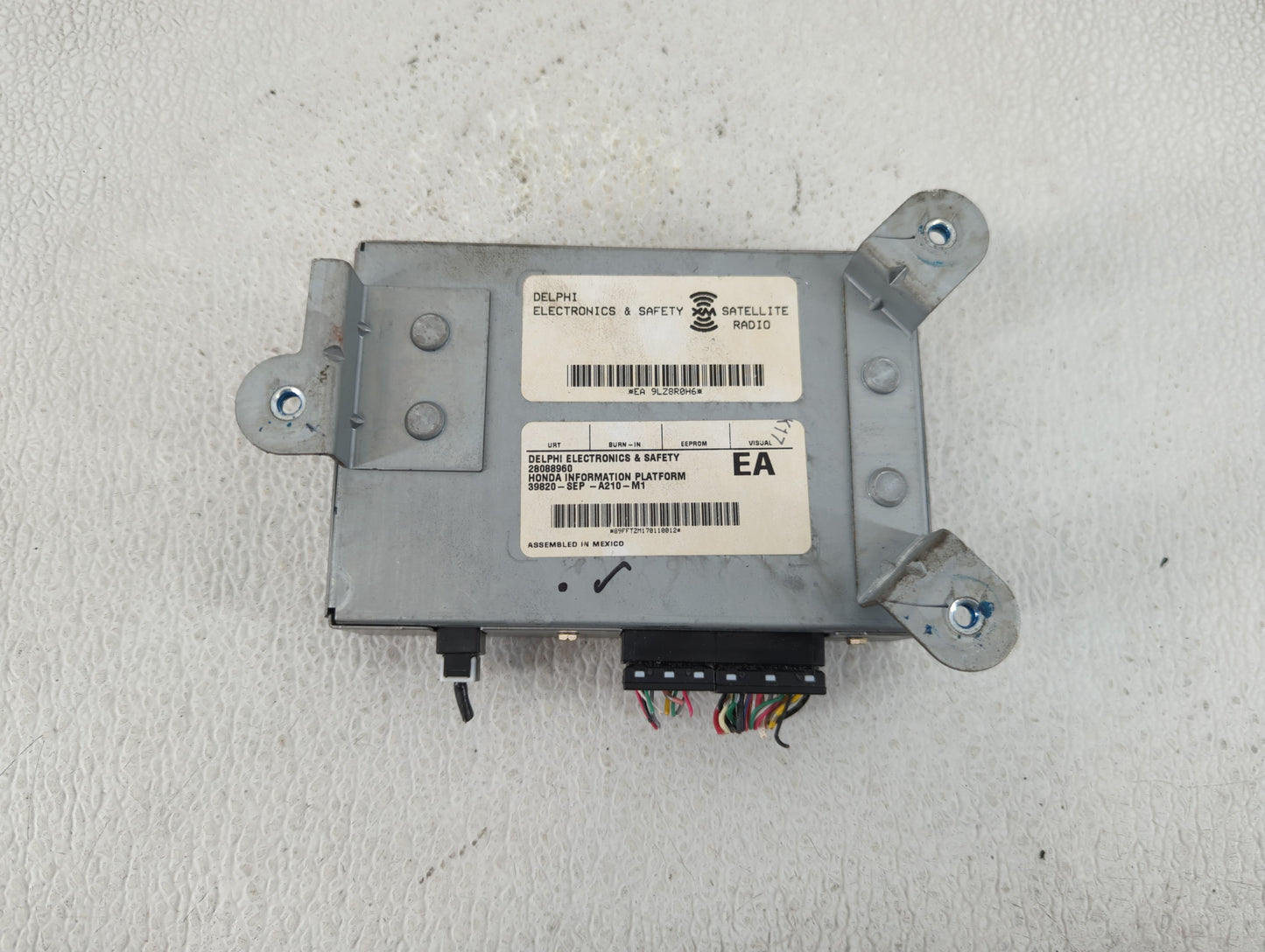 2007-2008 Acura Tl Radio AM FM Cd Player Receiver Replacement P/N:39820-SEP-A210-M1 Fits Fits 2007 2008 OEM Used Auto Parts 