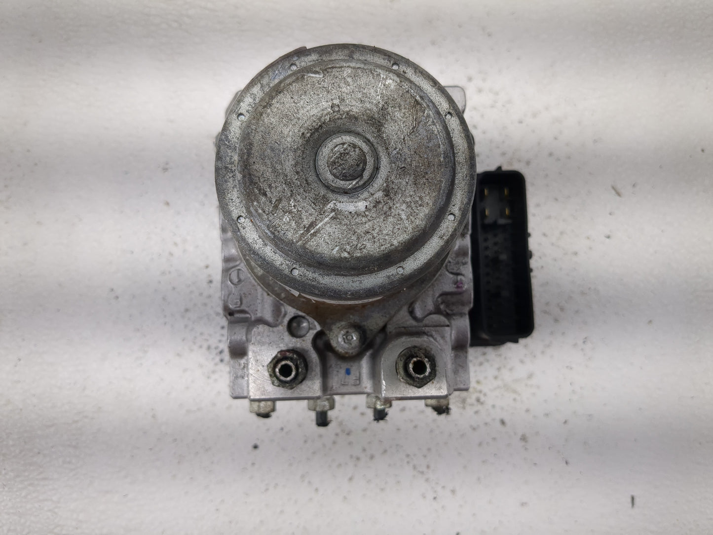 2007-2008 Acura Tl ABS Pump Control Module Replacement Fits Fits 2007 2008 OEM Used Auto Parts - Oemusedautoparts1.com