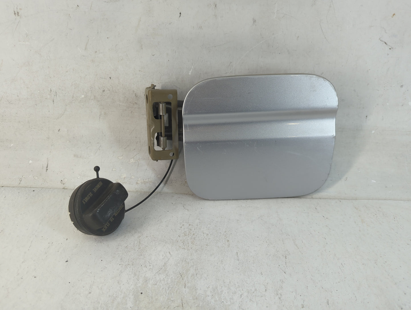 2007 Acura Tl Fuel Tank Door Lid Gas Tank Grey - Oemusedautoparts1.com