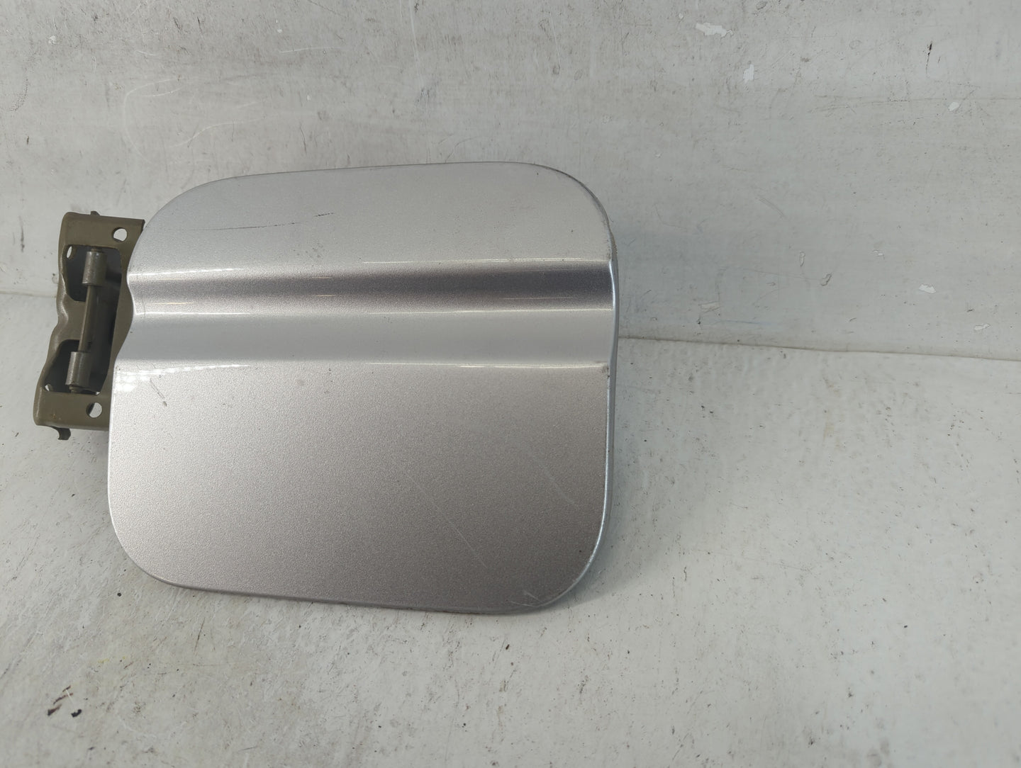 2007 Acura Tl Fuel Tank Door Lid Gas Tank Grey - Oemusedautoparts1.com